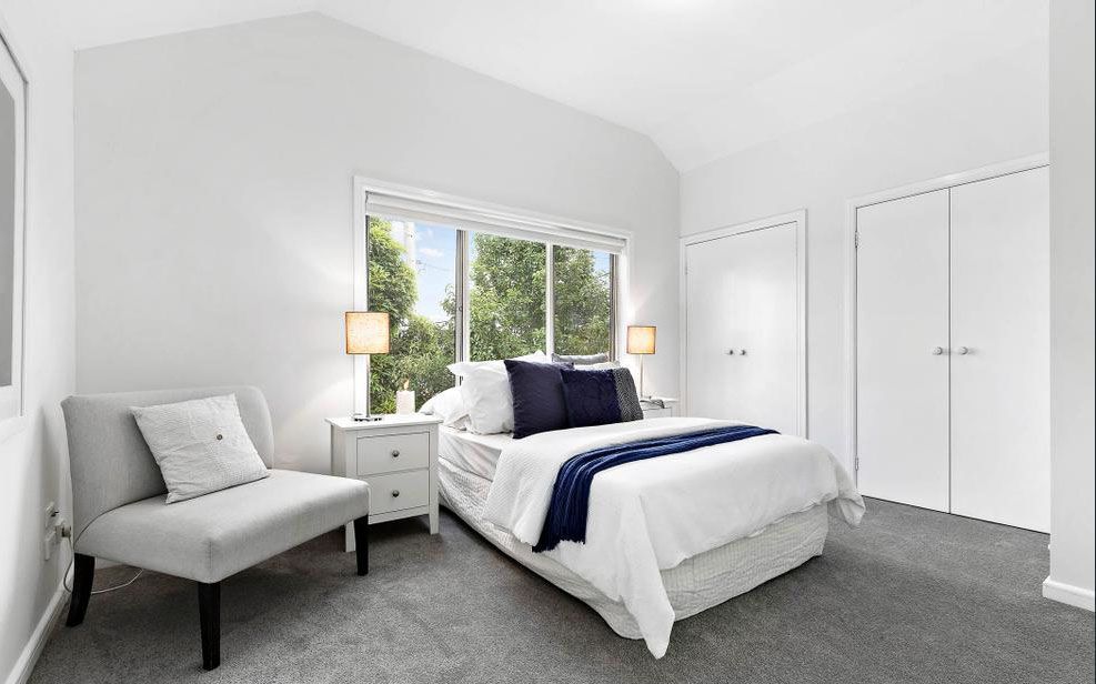 Modern and Refined Townhouse