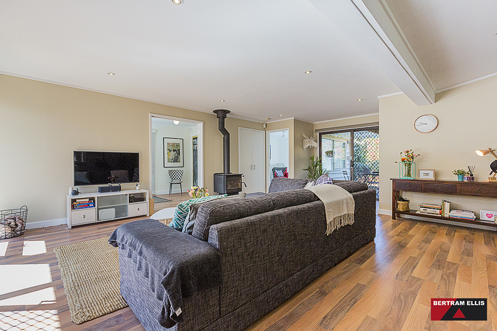 2 Crichton Crescent, Kambah - Thumbnail 7