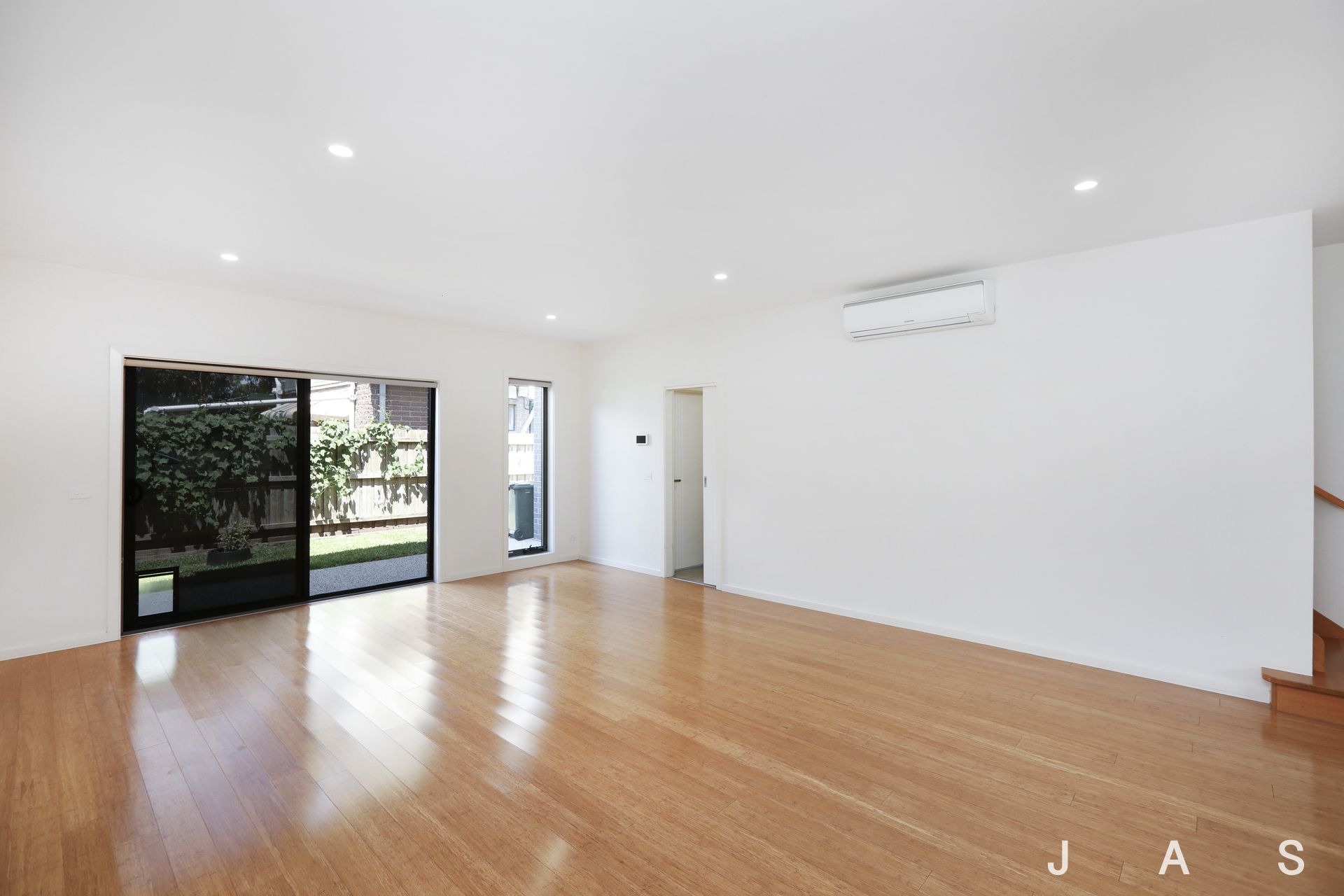 2/176 Blackshaws Road South Kingsville VIC, South Kingsville - Thumbnail 6