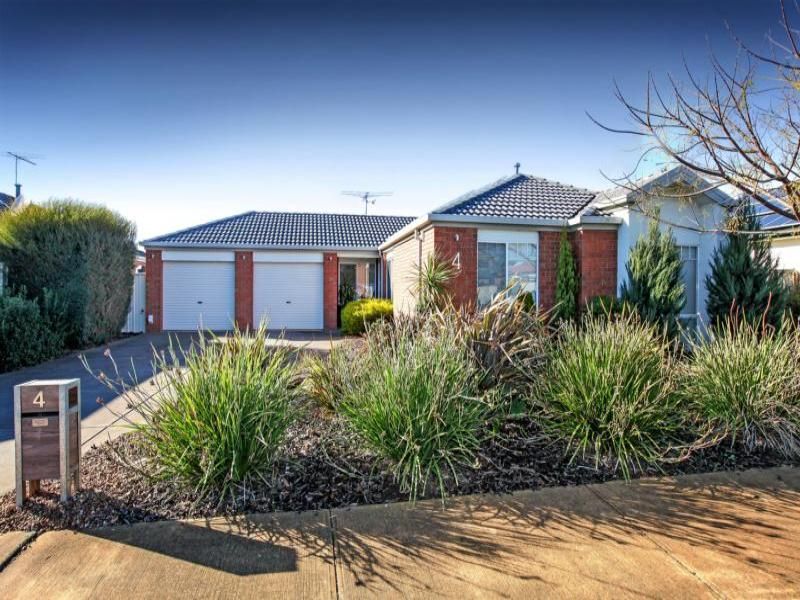 4 Maitland Place, Caroline Springs - Thumbnail 2