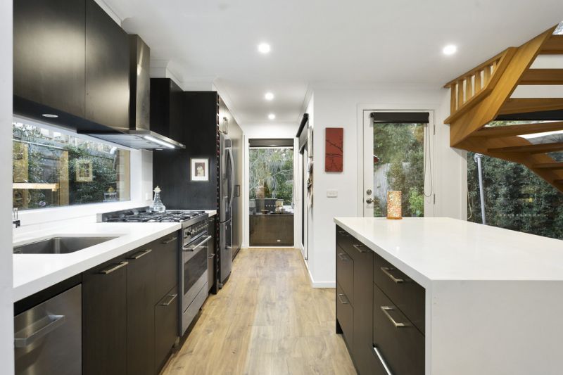 1/1A Molleton Street, Blackburn - Thumbnail 2