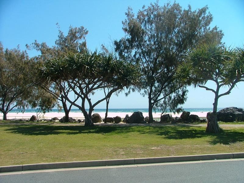 9/34 Musgrave Stn'Centre Court' KIRRA QLD, ' Kirra - Thumbnail 6