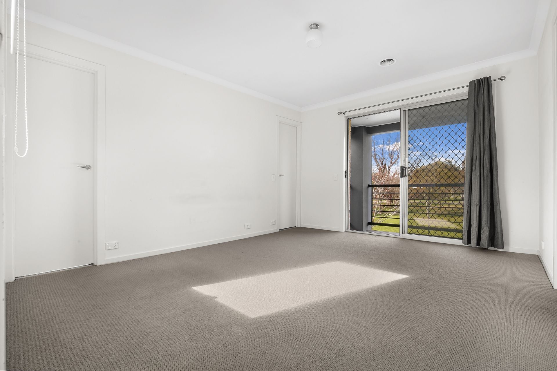 Spacious Townhouse