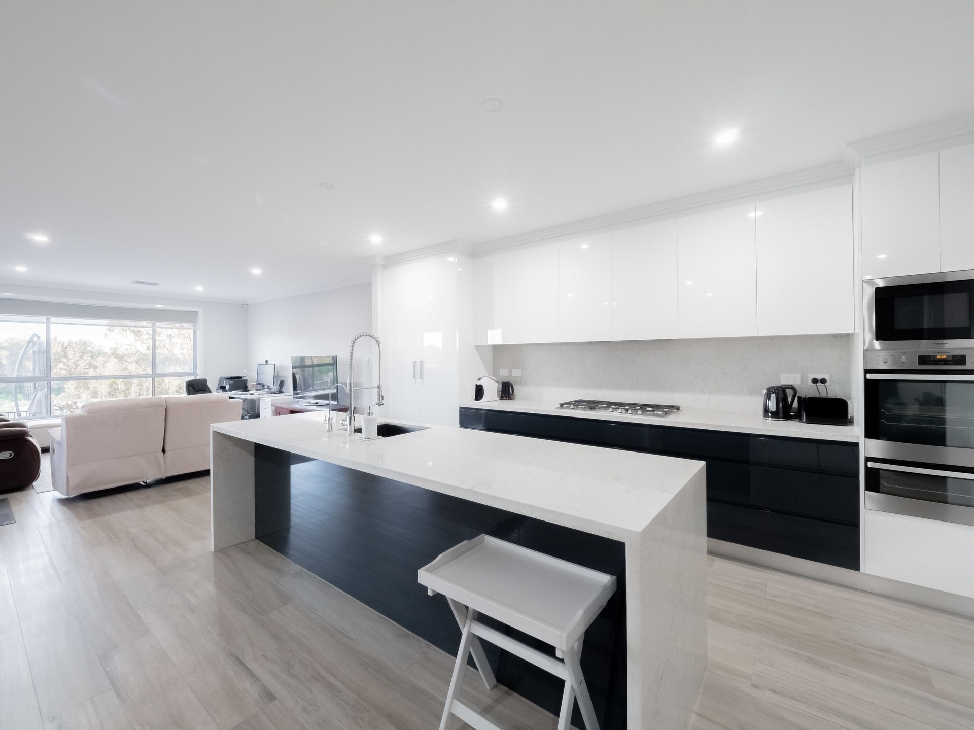 Colebee 57 Sebastian Crescent