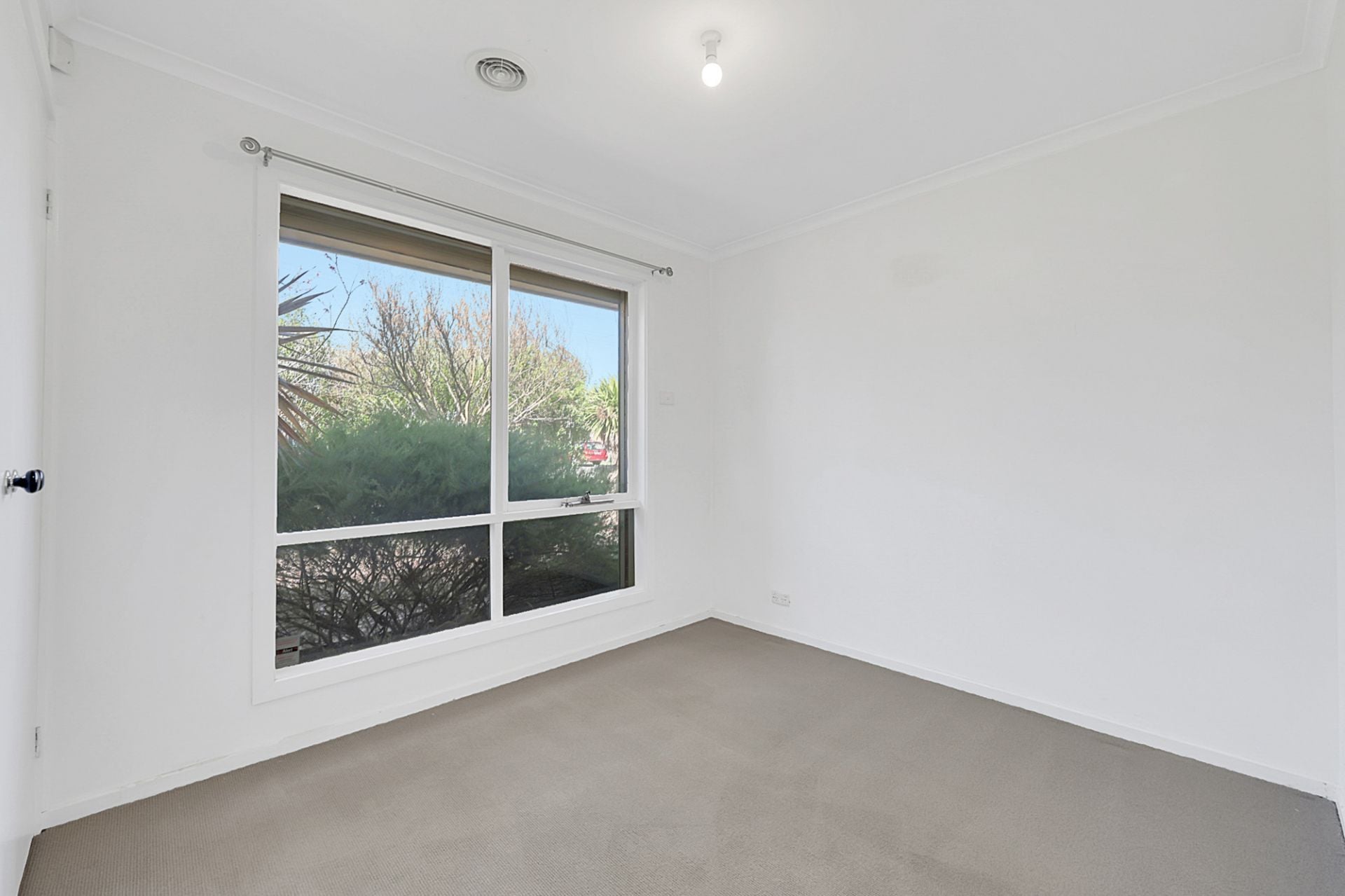 PRESENTABLE FAMILY HOME