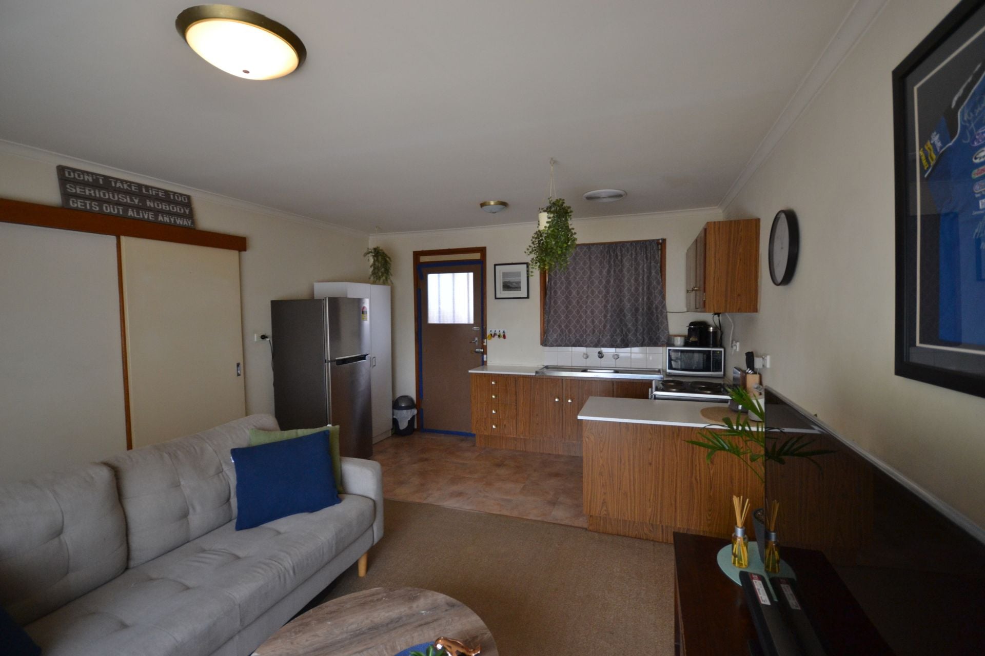 ONE BEDROOM UNIT