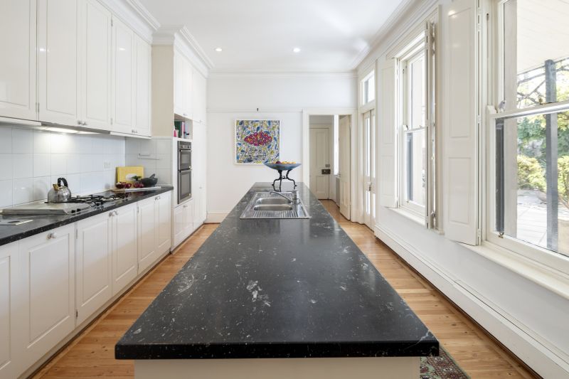 8 Burnett Street, St Kilda