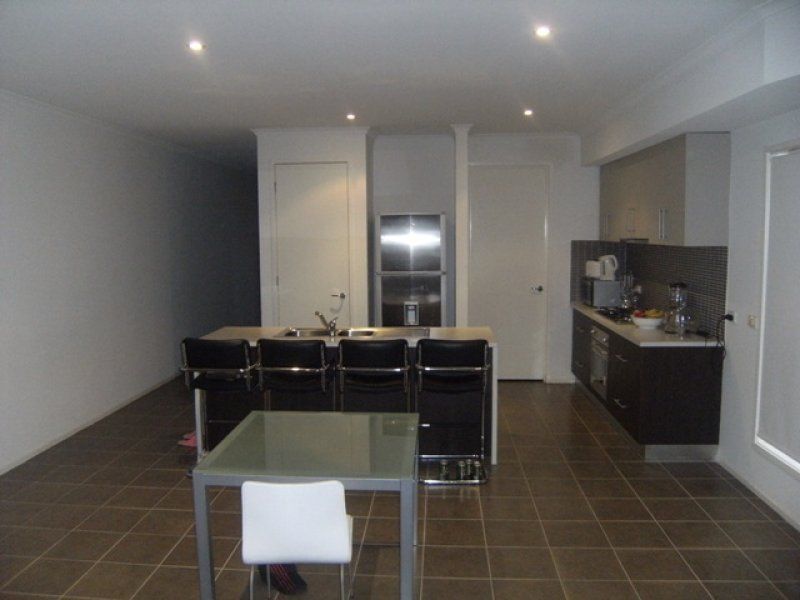 9 Beacon Lane, Caroline Springs - Thumbnail 4