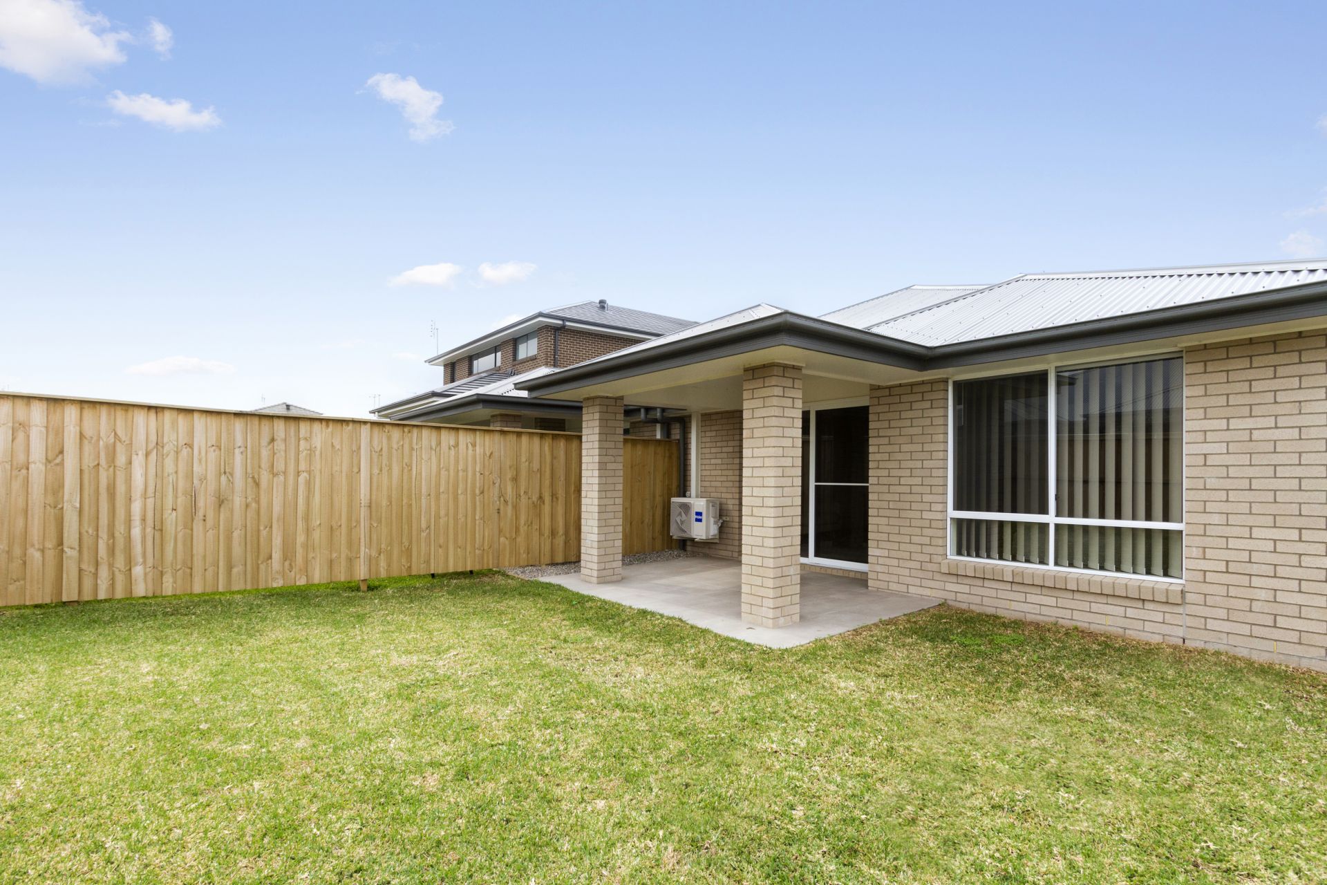 Real Estate For Sale 8B Robusta Street Fletcher , NSW