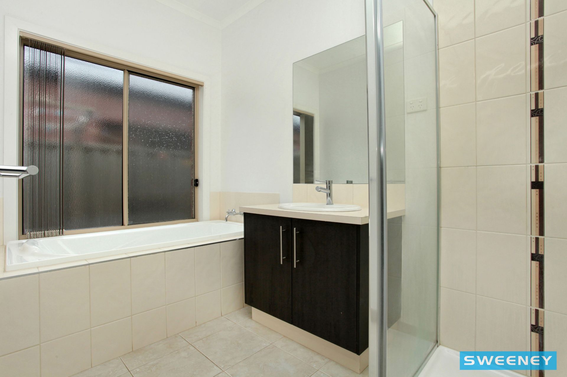 9 Viewbank Walk, Caroline Springs - Thumbnail 6