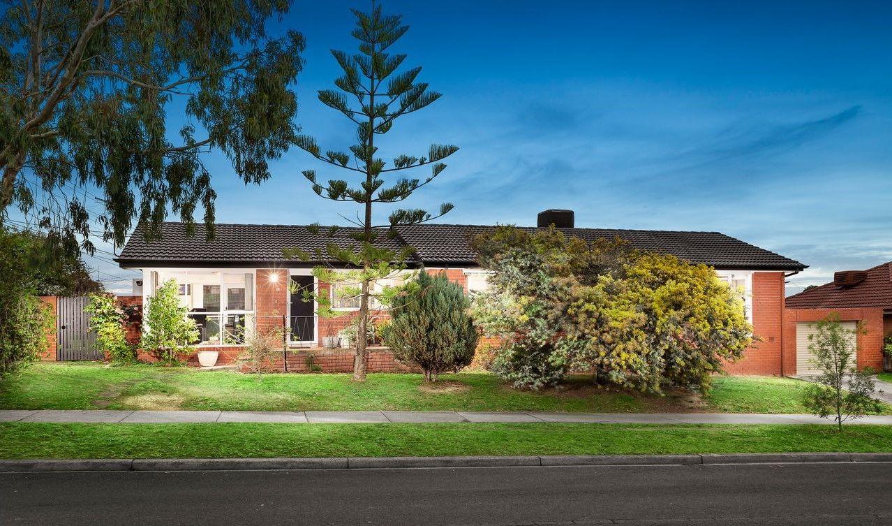 *APPLICATION APPROVED 17/01/2020*
**Great family home in fabulous location**