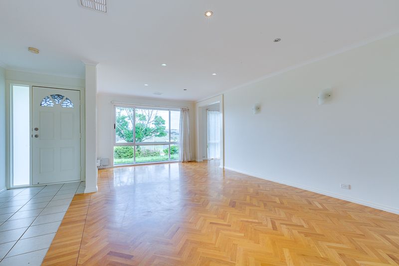 146 Underbank Boulevard, Bacchus Marsh - Thumbnail 5