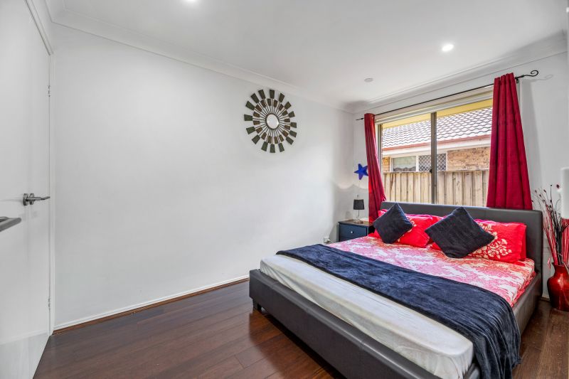 11 Cadman Place, Woodcroft