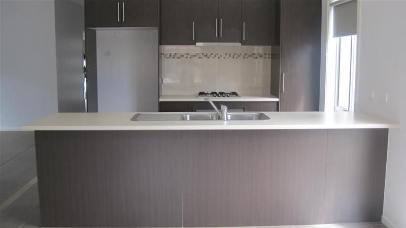 QUALITY NEAR NEW HOME !!!