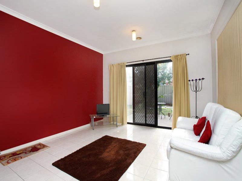 10 Cleland Way, Caroline Springs - Thumbnail 5