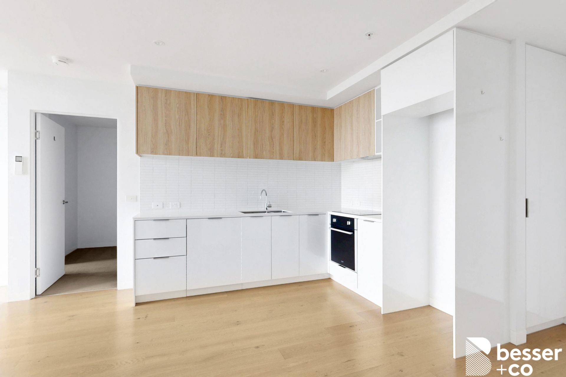 2308/3-5 St Kilda Road, St Kilda - Thumbnail 4