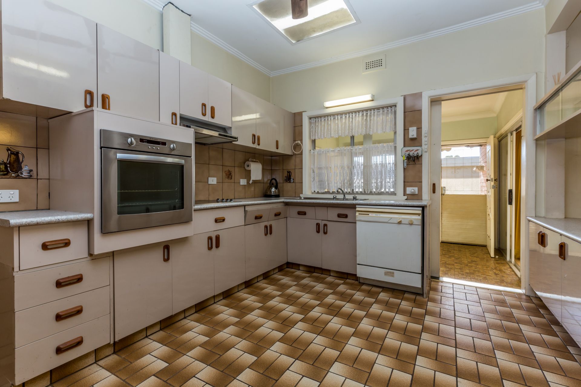 4 Julian Street, Yarraville - Thumbnail 7