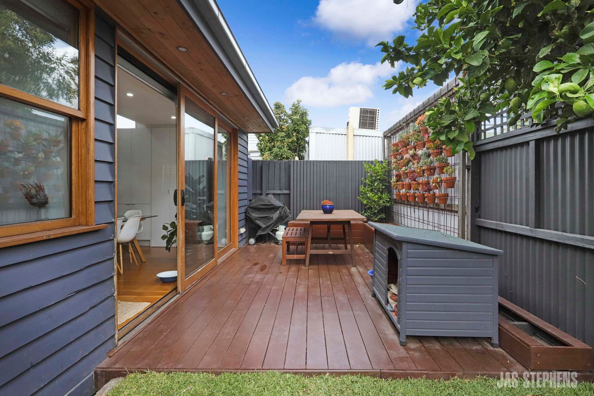 61 Alexander Street SEDDON VIC