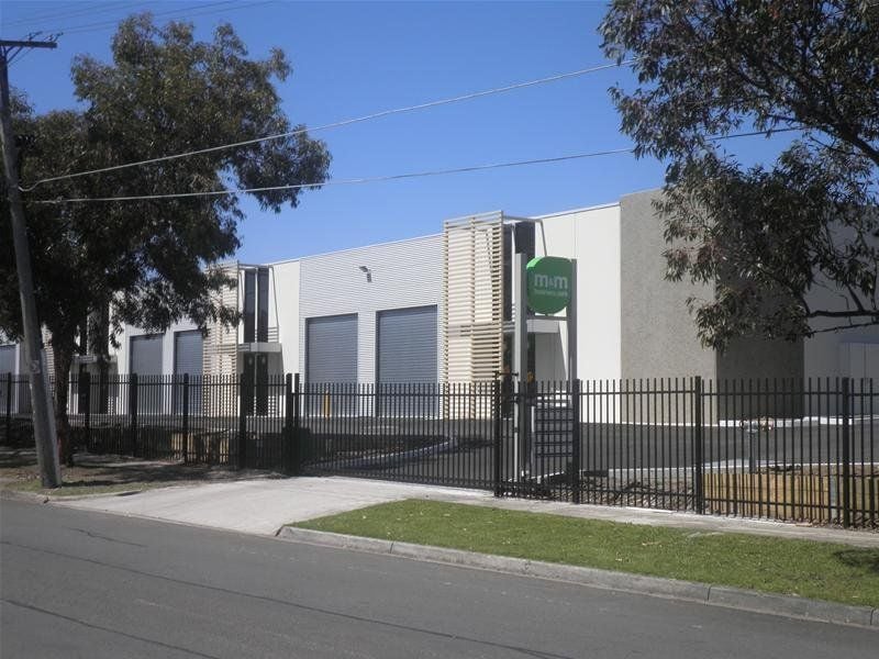 AS NEW 136.5 SQM WAREHOUSE WITH STREET FRONTAGE- M & M BUSINESS PARK