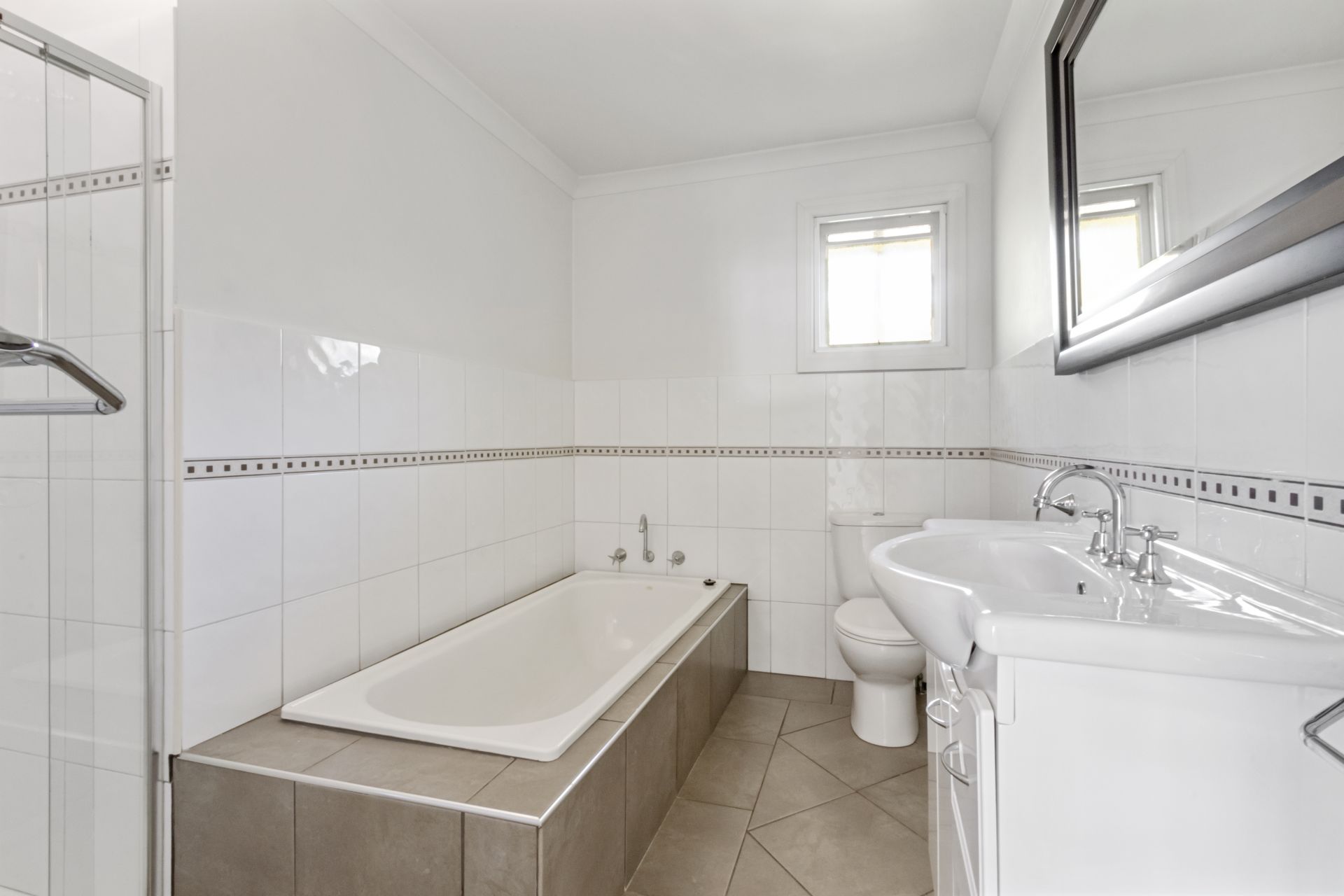 Beautifully Presented Family Home!