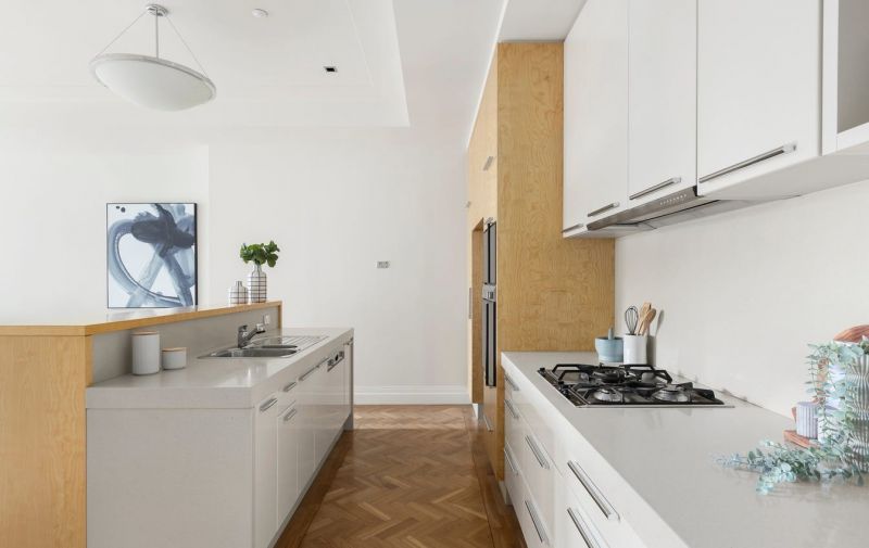 102/392A Toorak Road, Toorak - Thumbnail 7