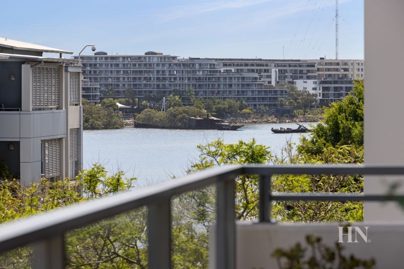 402/2 Lewis Avenue, Rhodes