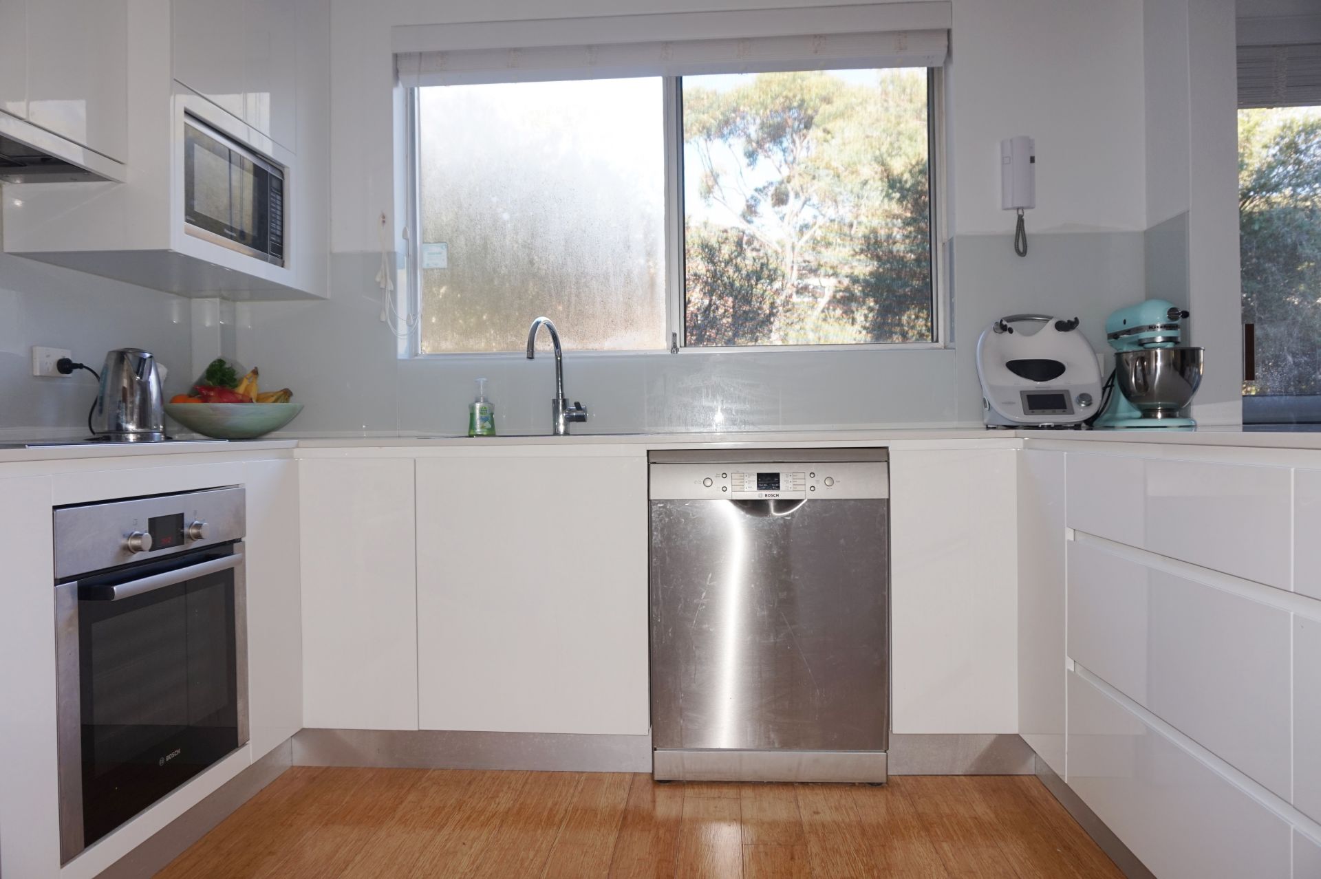 2/13-15 Allison Road