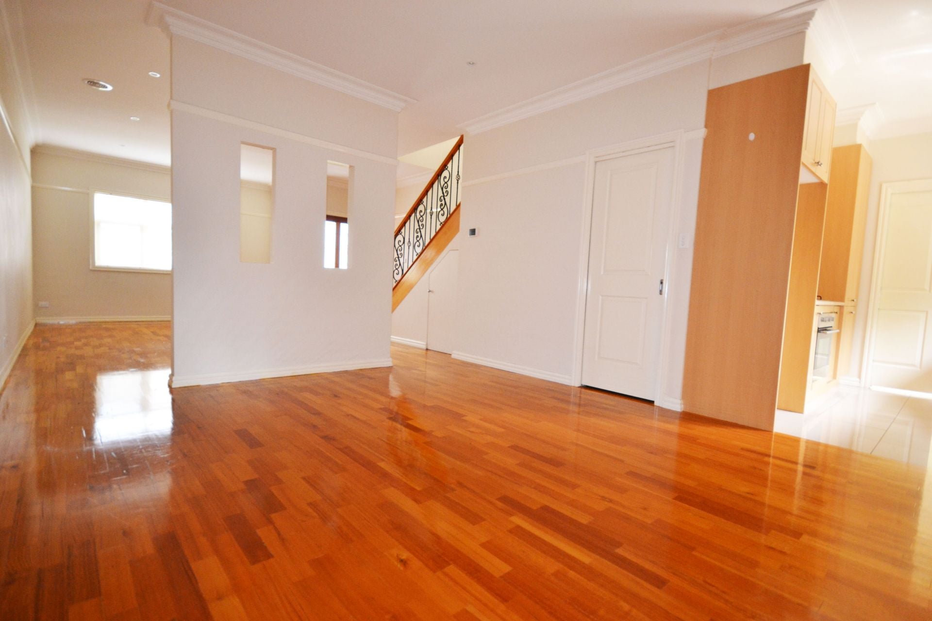SUPERB TOWN HOUSE