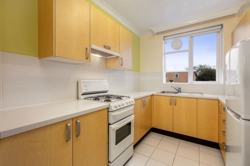 12/4-6 Auburn Grove, Hawthorn East - Thumbnail 3