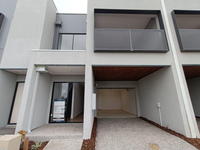 32 Creek Esplanade, Donnybrook