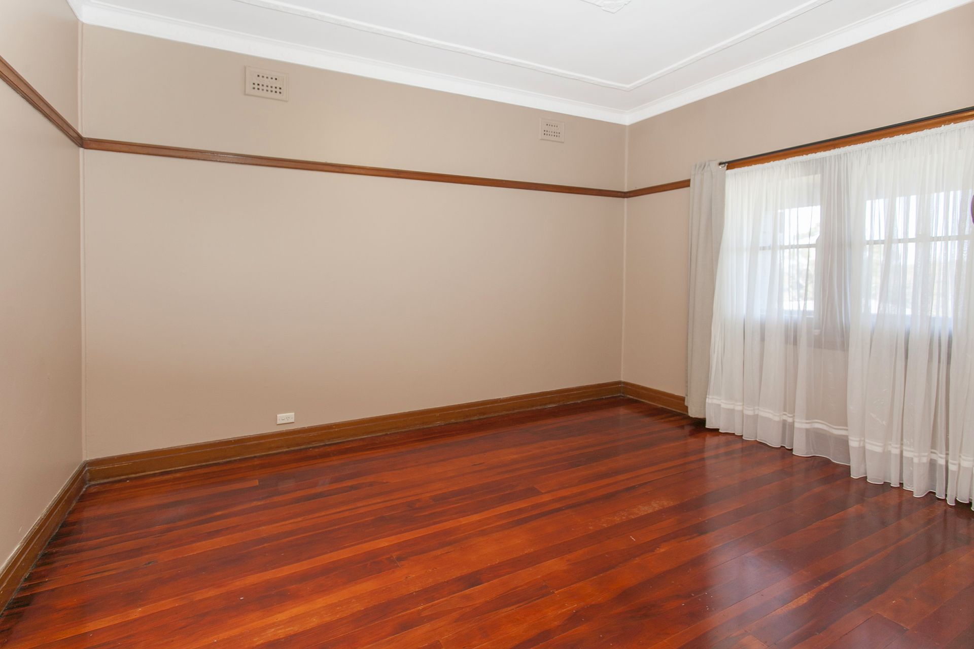Real Estate For Lease 40 Spring Street Mount Keira , NSW