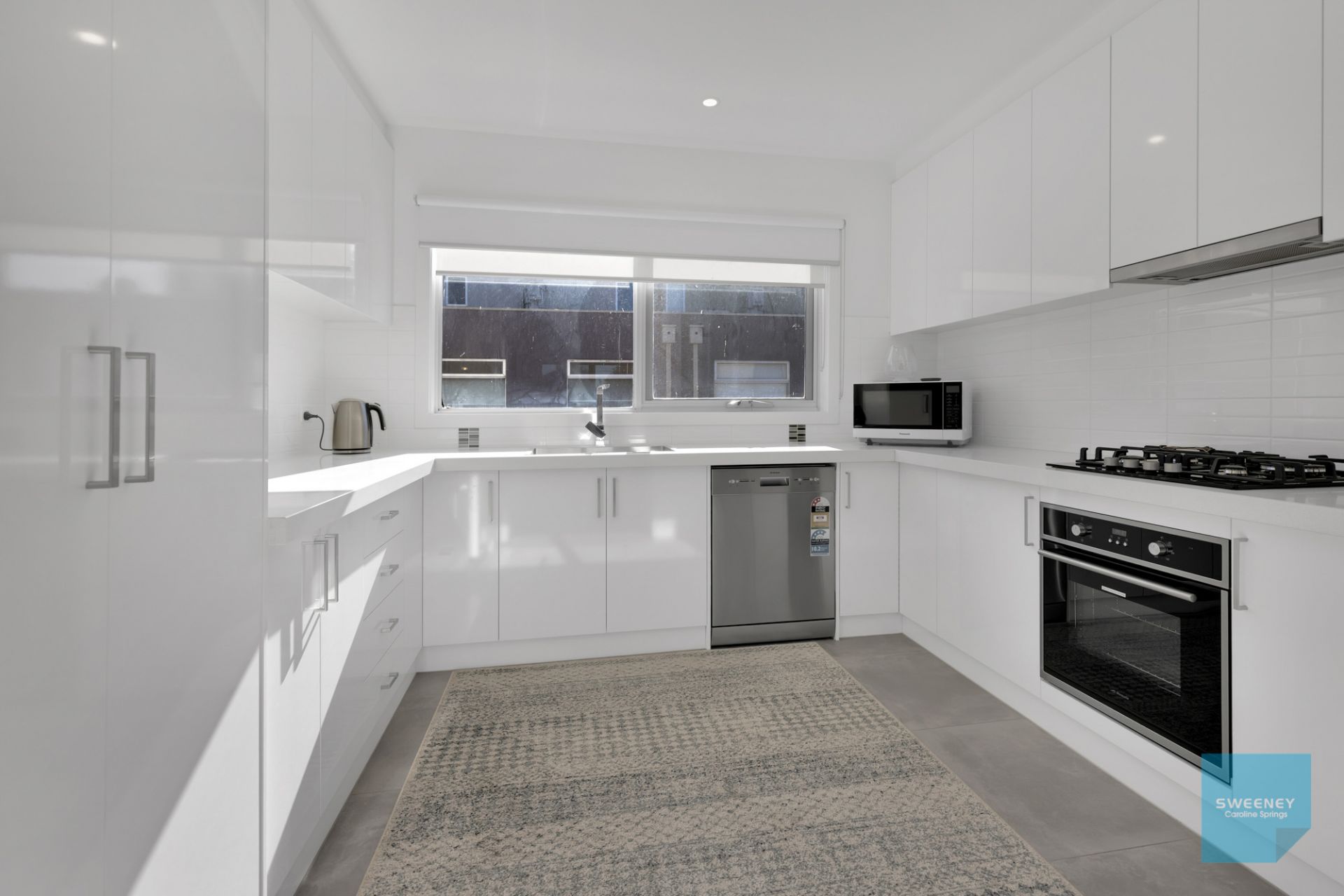 8/5 Strathvea Lane, Caroline Springs - Thumbnail 4