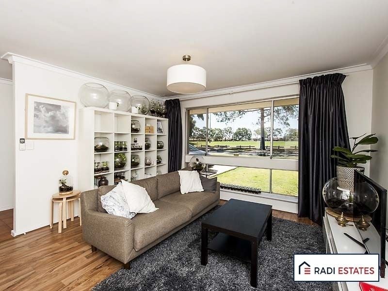 29 Alderhurst Crescent, Bayswater