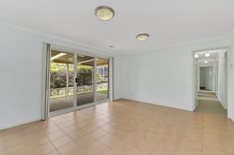 6 Macadamia Close Jerrabomberra NSW, Jerrabomberra - Thumbnail 7