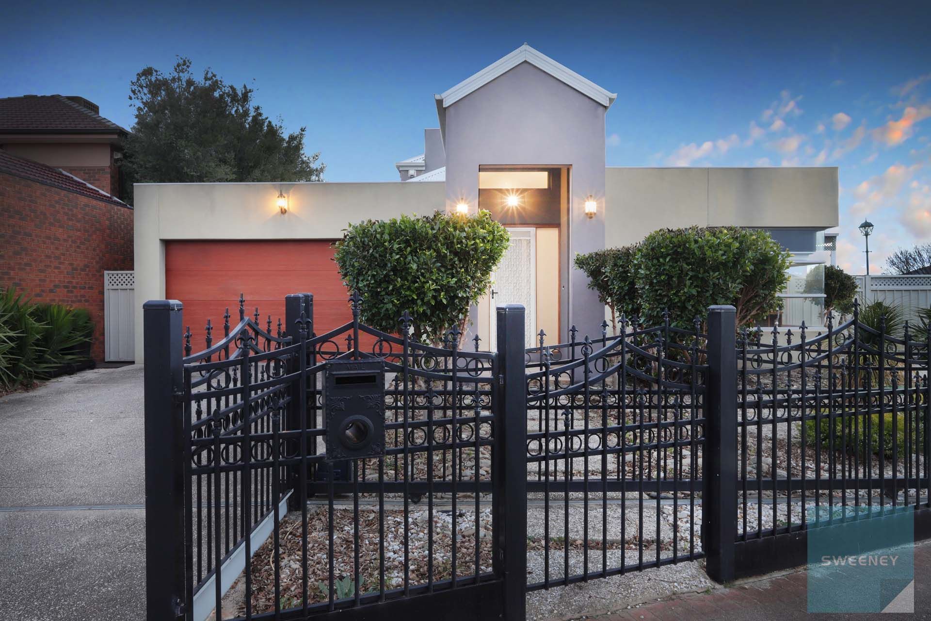 13 Old Hall Drive, Caroline Springs - Thumbnail 3