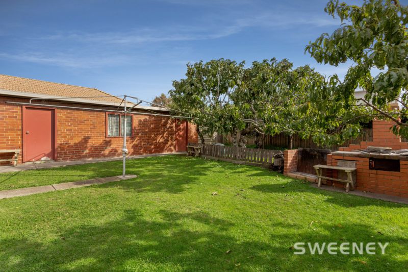 13 Begonia Avenue, Altona North - Thumbnail 6