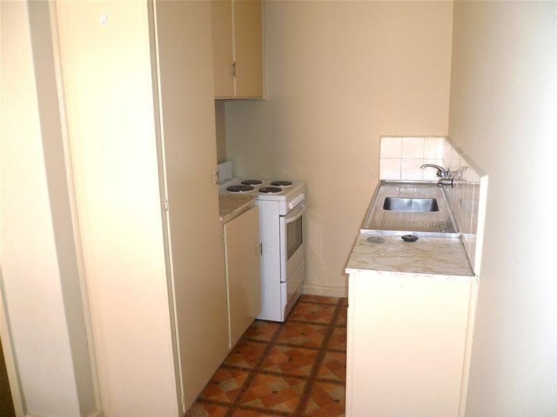 Close To Transport & High Street!