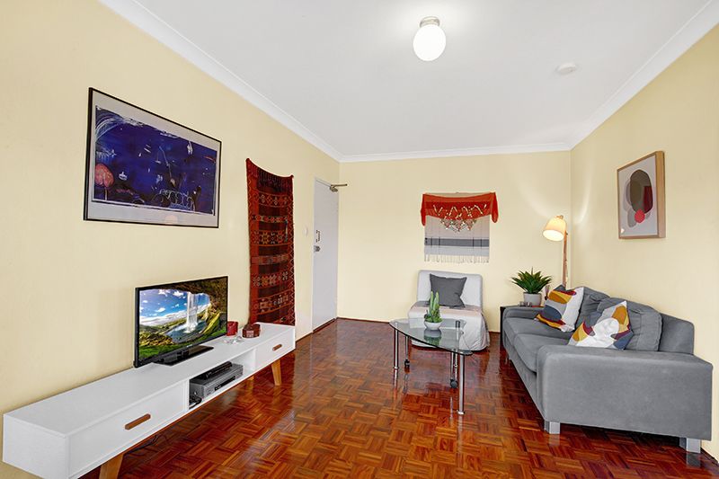 Great Newtown Apartment