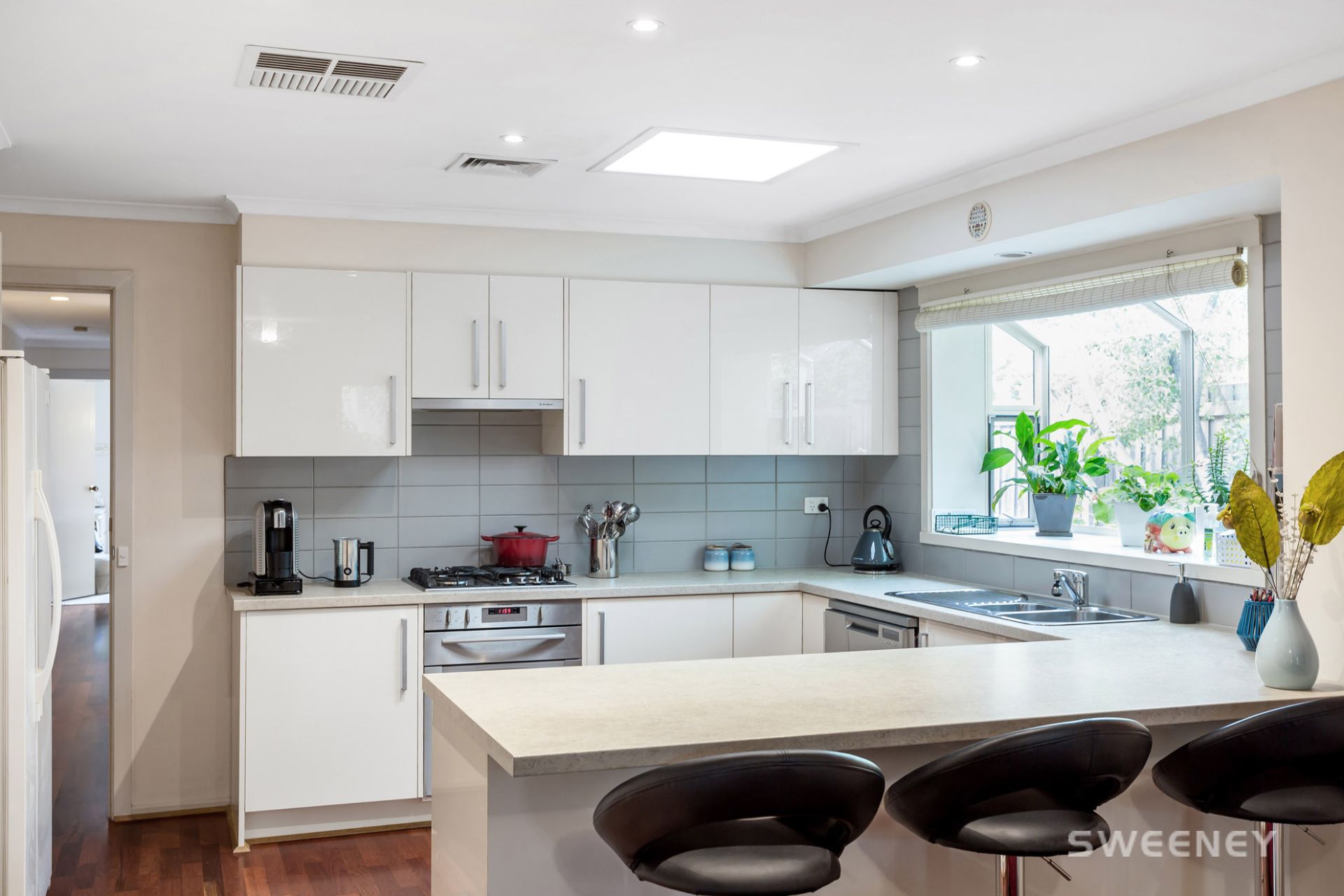 2 Gem Court, Altona Meadows - Thumbnail 3