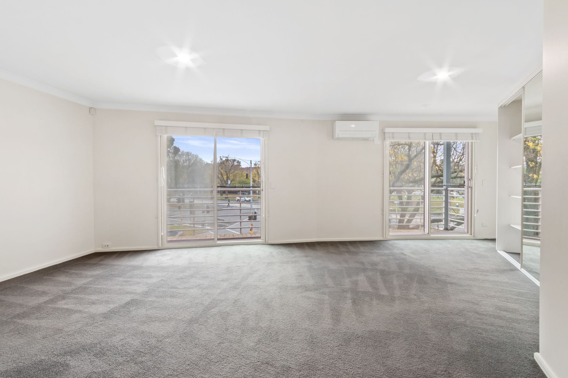 Modern 4-Bedroom Home for Lease in Prime Melbourne Location
INSPECTION 17/07/2025 AT 4:15 PM - 4:30PM