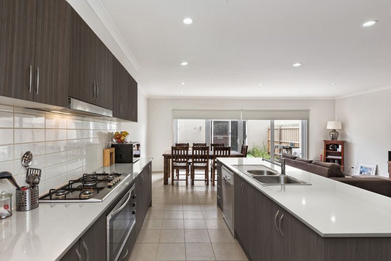 4 Whitetop Drive, Point Cook - Thumbnail 6