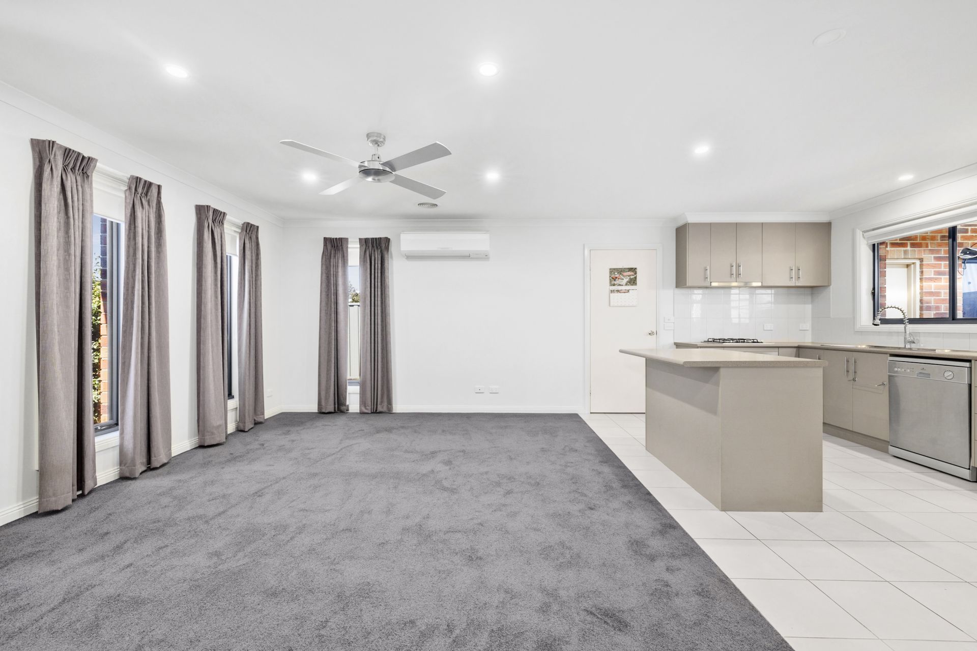 44 Ashwood Gardens, Mitchell Park, Mitchell Park - Thumbnail 5
