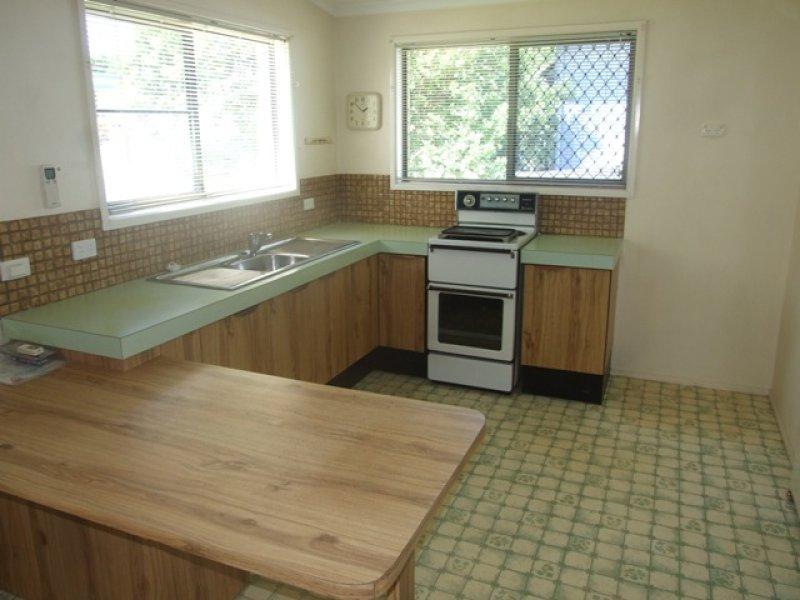 39 Broadwater Avenue MAROOCHYDORE QLD, Maroochydore - Thumbnail 4
