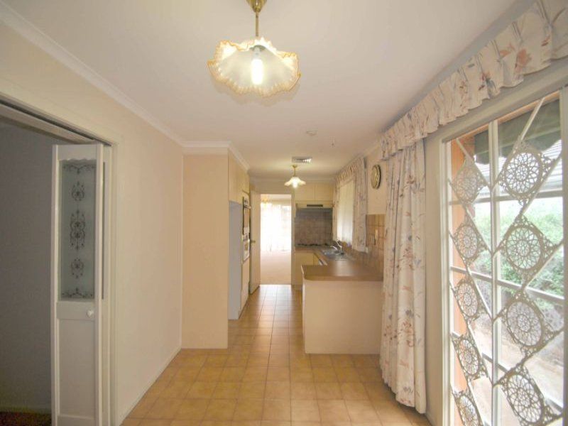 1/18 Gnarwyn Road, Carnegie - Thumbnail 7