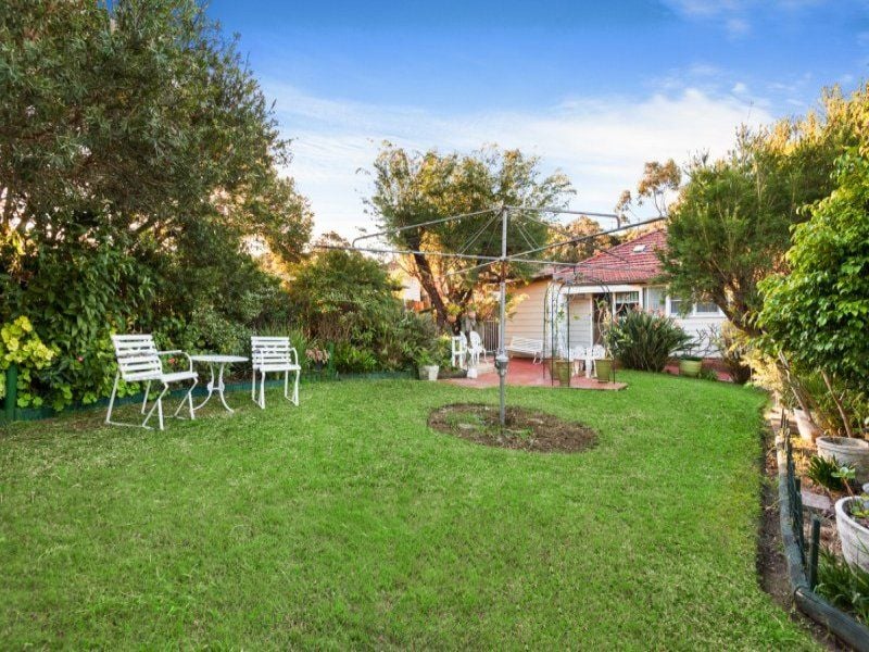 4 Dianella Street, CARINGBAH, Caringbah - Thumbnail 5