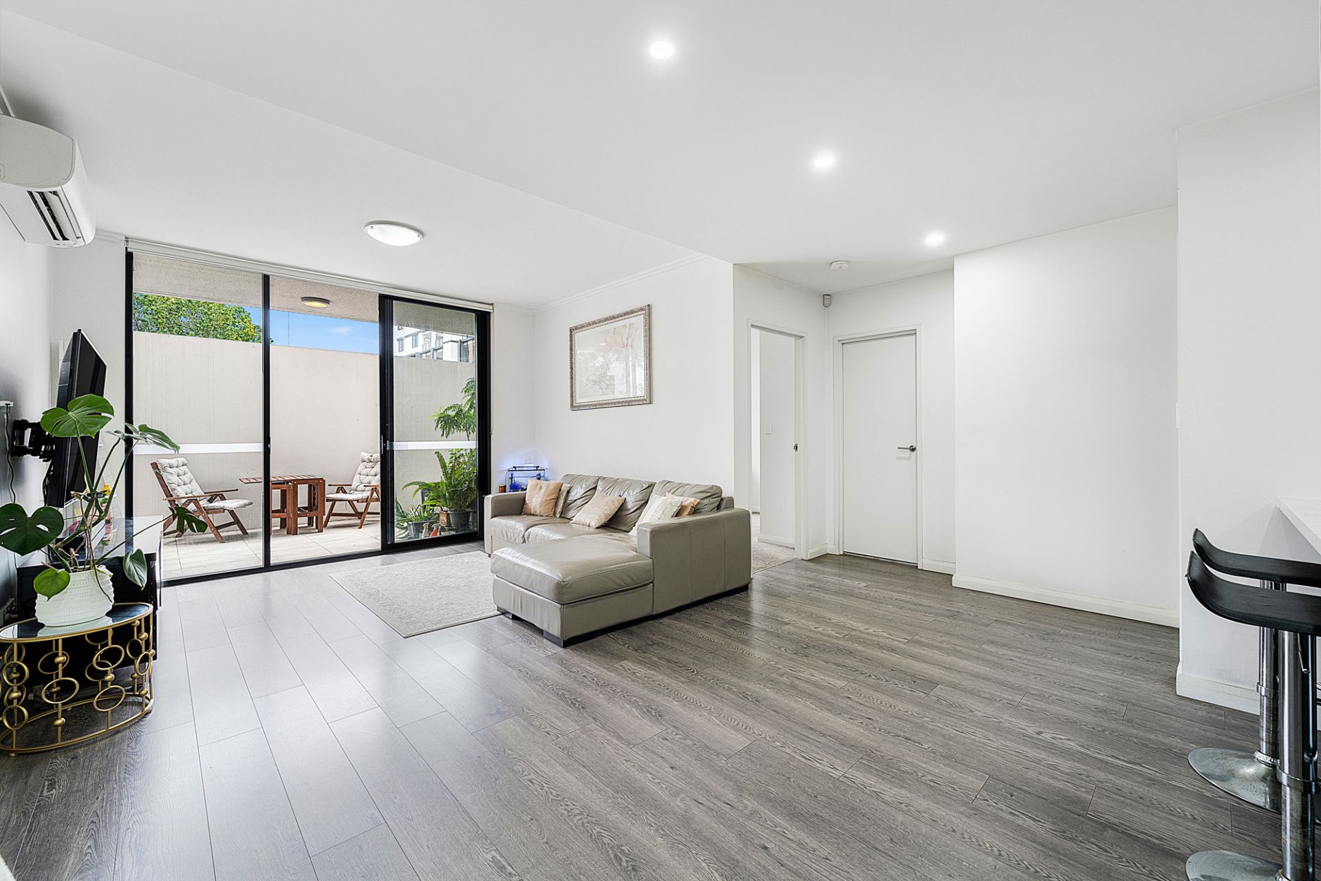 101/4-8 Smallwood Avenue, Homebush, Homebush - Thumbnail 4