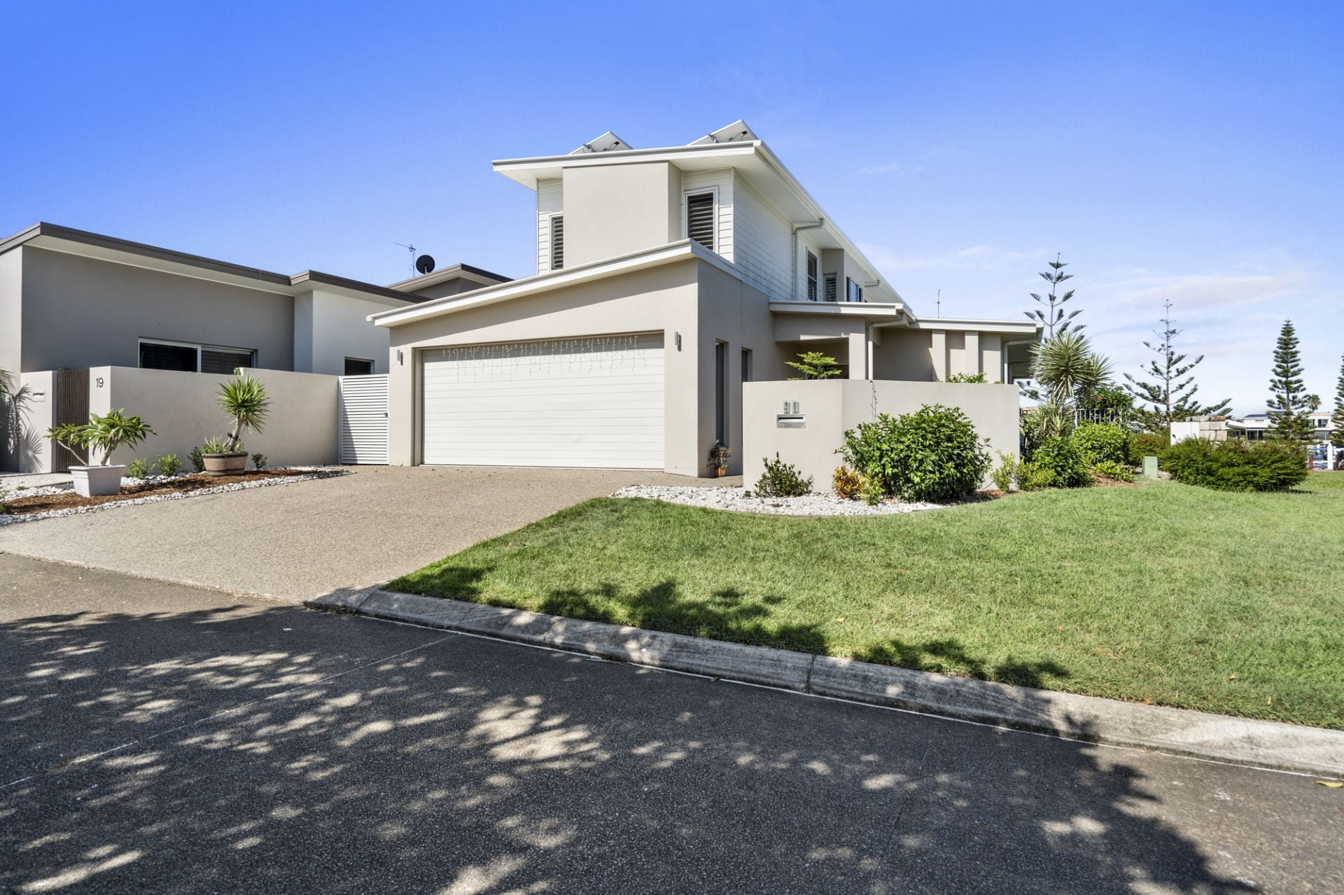 21 Cocos Court Kawana Island QLD, Kawana Island - Thumbnail 2