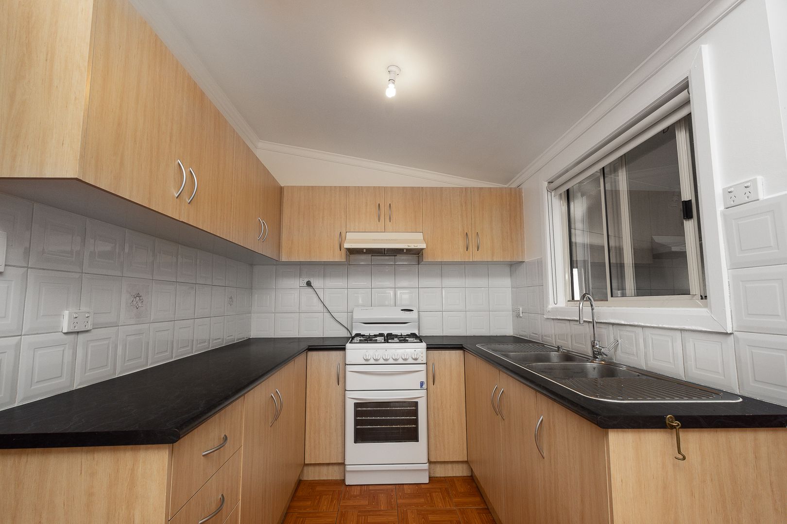 SPACIOUS 3 BEDROOM HOME IN PRIME PRESTON LOCATION