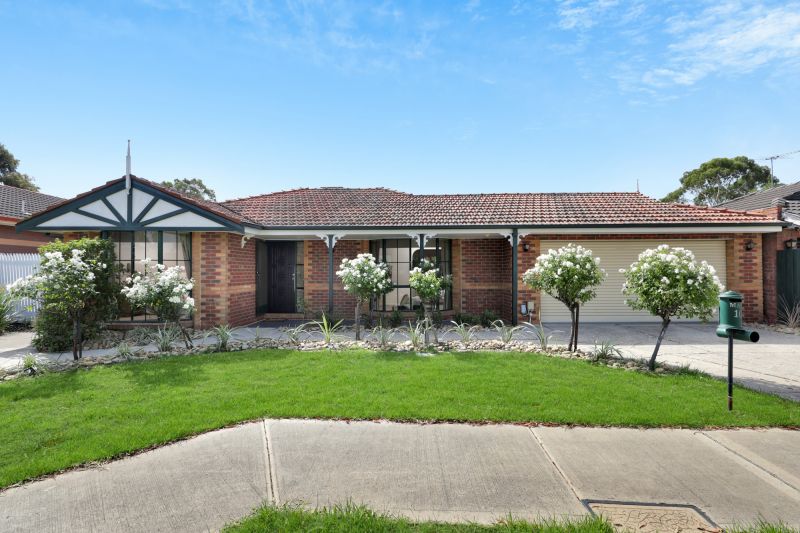 10 Eccles Close, Mill Park