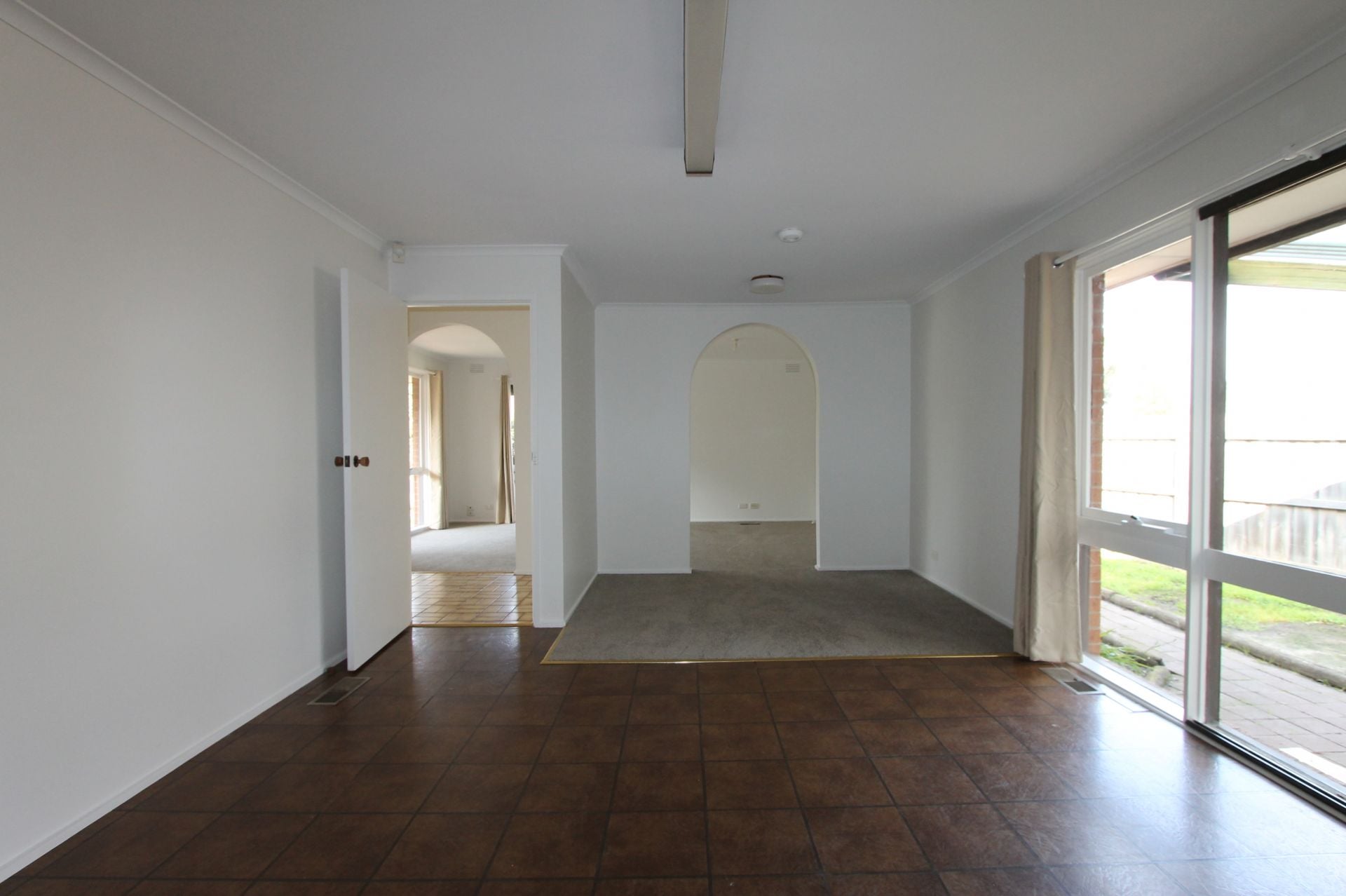 MUST SEE FAMILY HOME!!
